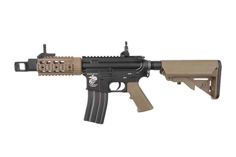 Specna Arms M4 Stubby CQB SA-A06 ONE, metallinen, musta/hiekka