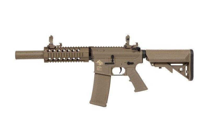 Specna Arms M4 CQBR RAS vaimentimella RRA SA-C11 CORE, hiekka
