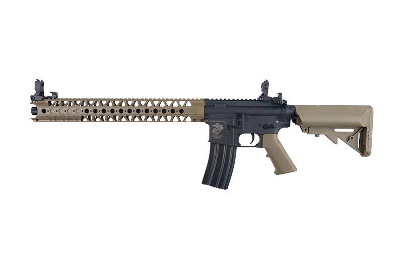 Specna Arms M4 RRA SA-C16 CORE, musta/hiekka