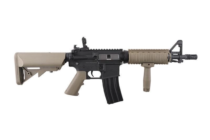 Specna Arms M4 CQBR RRA SA-C04 CORE, musta/hiekka