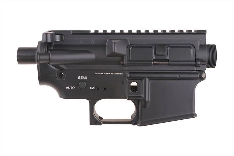 Specna Arms M4 / M16 metallirunko SA-logolla - musta