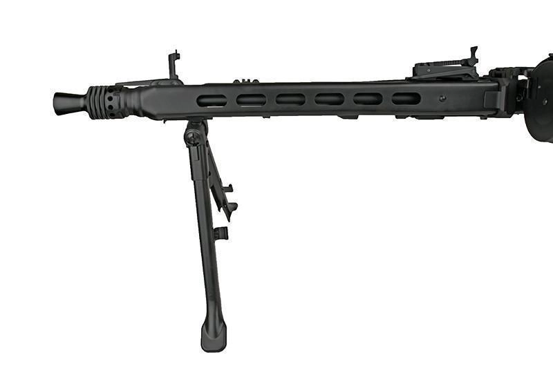 AGM MG42 AEG konekivääri, metallinen puuosilla
