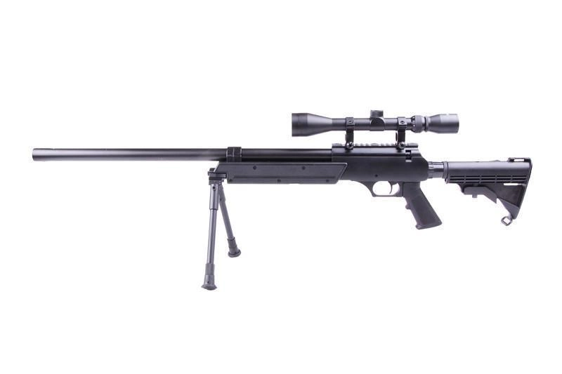 Well MB06 SR-2 LRV Urban Sniper kiikarilla ja bipodilla