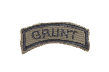 "Grunt"-kaarimerkki, maastovärit