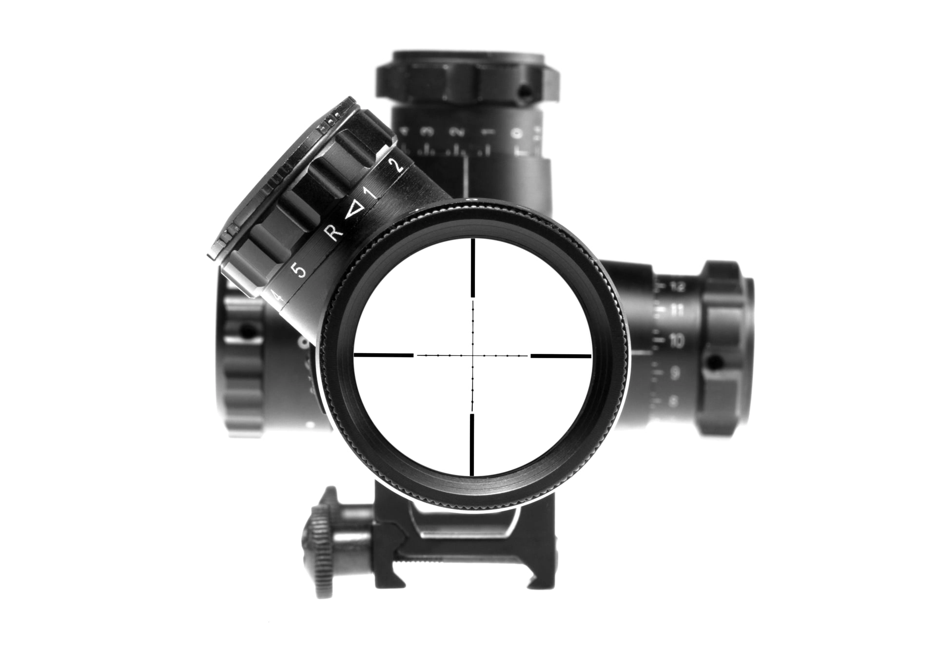 AIM-O 3.5-10x40E-SF kiikaritähtäin - musta