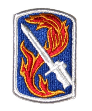 US Army joukko-osastomerkki, 198th Light Brigade, värillinen
