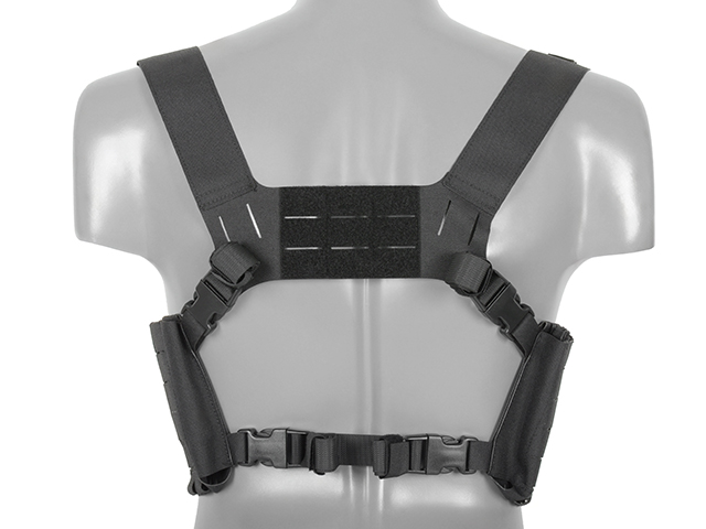 8Fields Laser Cut Chest Rig kuudelle AR/AK-lippaalle