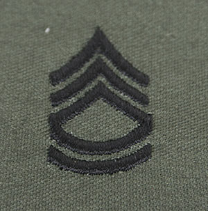 US Army arvomerkit, kangas, pari - sergeant first class (SFC)